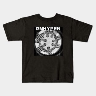 ENHYPEN Group black & white with logo Kids T-Shirt